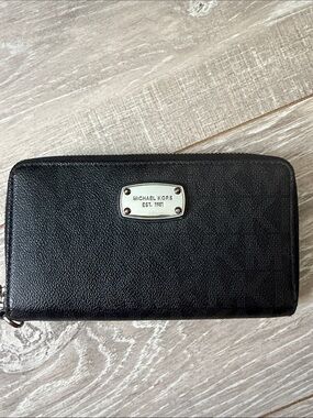 Michael Kors Black Textured Leather Zip-Around Wallet with Logo Plaque